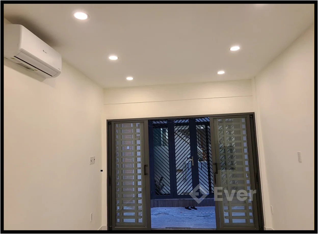 Top nhà vị trí đẹp 1 trệt 1 lầu Võ Văn Tần F5Q3 TP. HCM