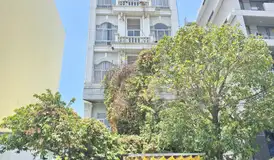 Bán tòa nhà 8 tầng căn hộ dịch vụ cao thị chính