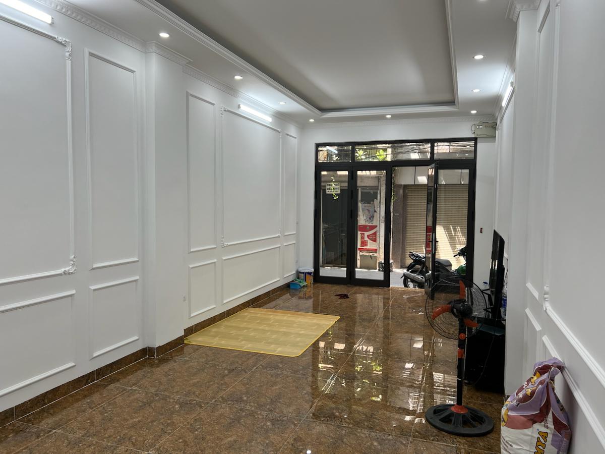 BÁN NHÀ MỚI XÂY, VỪA Ở VỪA KINH DOANH 72M - 7T THANG MÁY TẠI NGÕ VĂN CHƯƠNG. ĐỐNG ĐA, Ô TÔ 7 CHỖ VÀO NHÀ