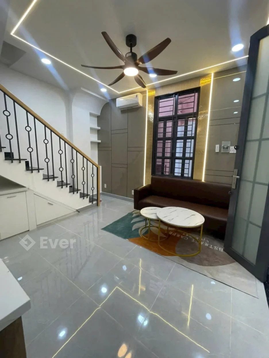 Top nhà nhỏ xinh 1 trệt 3 lầu Đỗ Tấn Phong Phú Nhuận TP.HCM