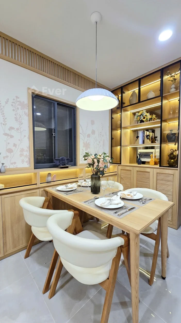 Bcons City Center: Tâm điểm đại lộ - Khơi lộ vinh quang. Vị thế trung tâm, nâng tầm giá trị. Giao điểm thịnh vượng, kết nối tương lai. Bcons City Center: Đón sóng đại lộ, làm chủ tầm cao. Vị trí độc tôn – Sinh lời bền vững.