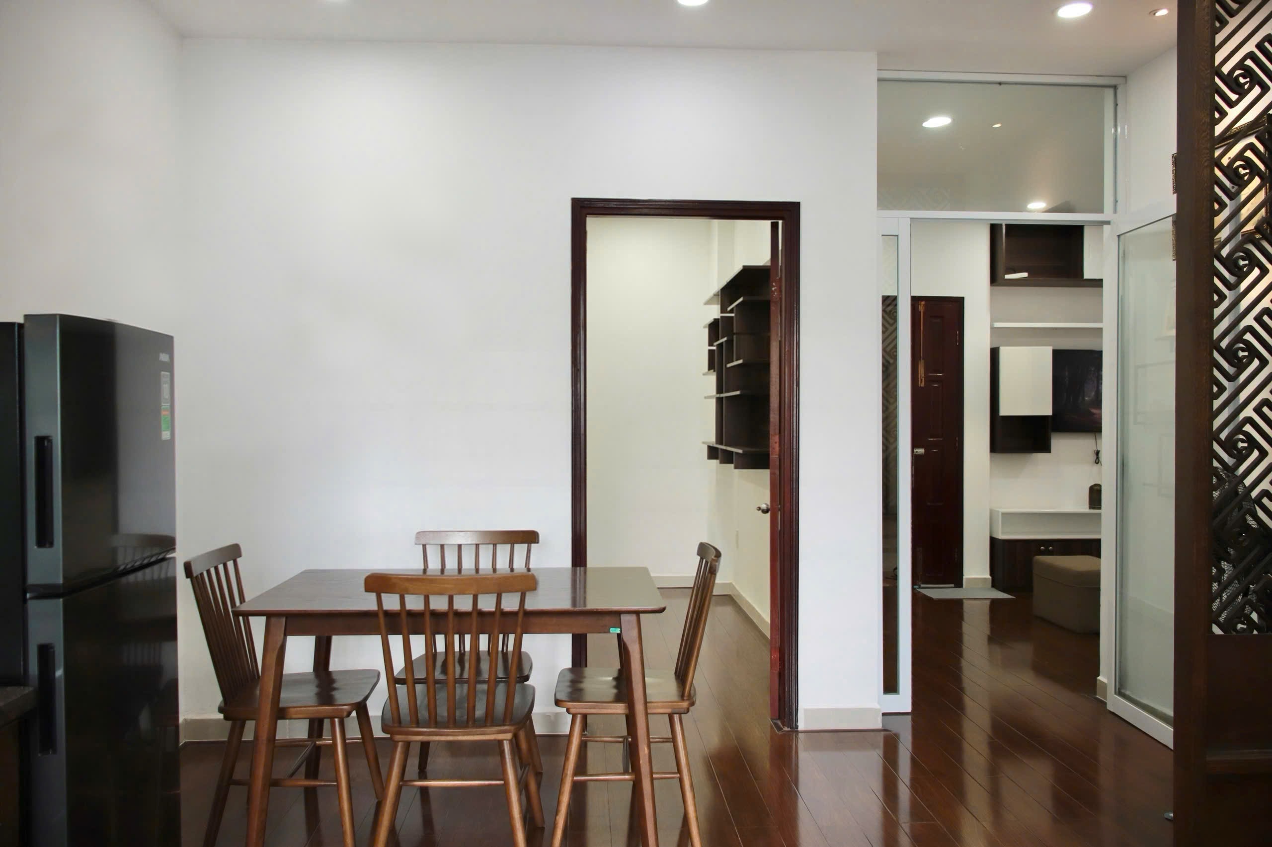 Bán căn hộ Chung cư Hưng Phú Lô A, DT 70m2, 2 phòng ngủ, full nội thất cao cấp