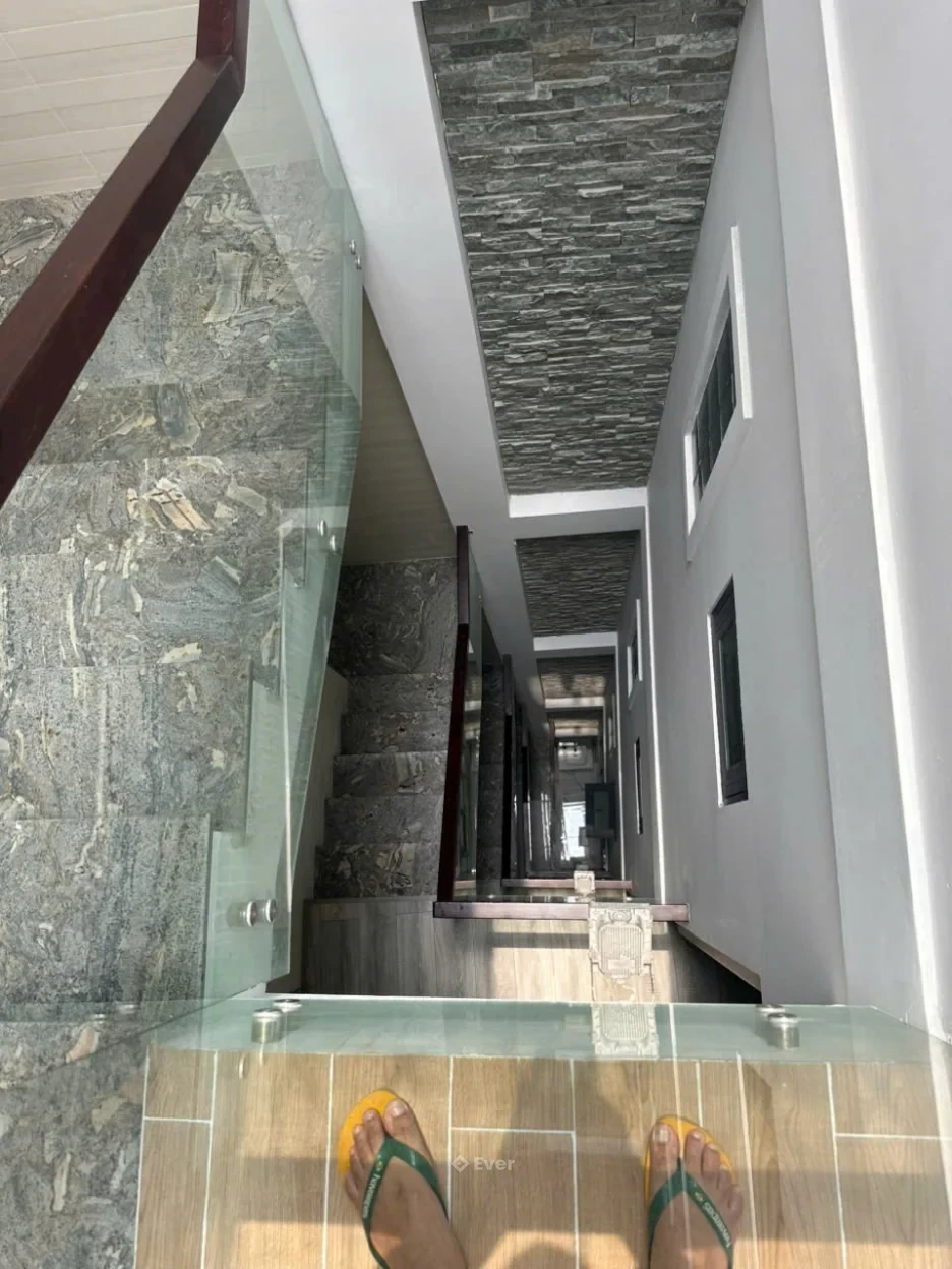 Top nhà xinh 4 x 25m 1 trệt 5 lầu Đinh Công Tráng Quận 1 TP.HCM