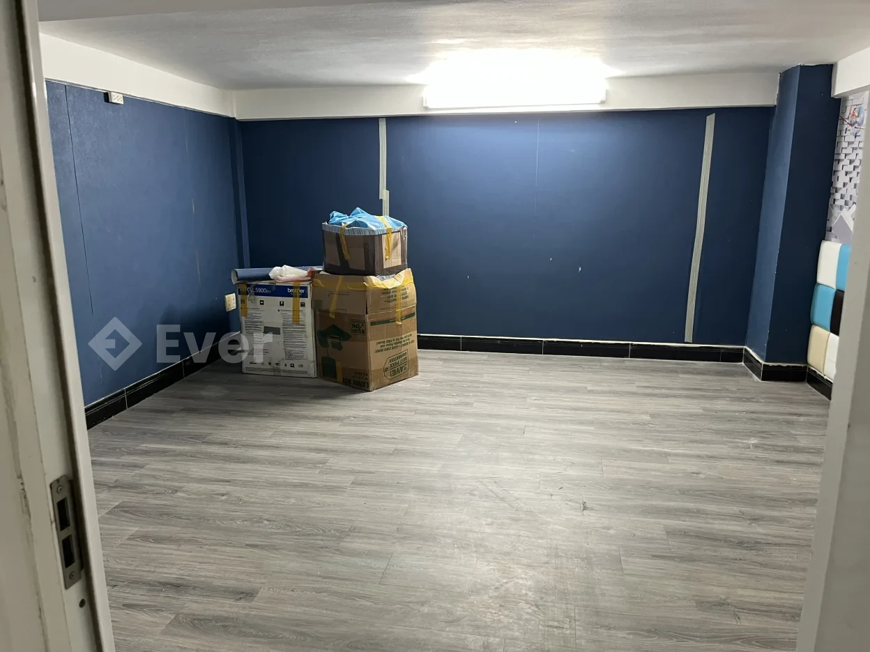 Top nhà vị trí đẹp 4.5 x 16m Nguyễn Trãi Bến Thành TP.HCM