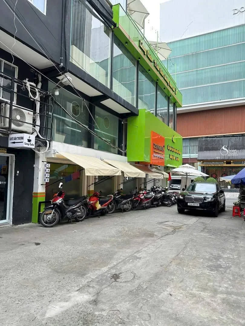 Top nhà vị trí đẹp 7.5 x 10.5m thang máy Tôn Thất Tùng Q1 TP.HCM