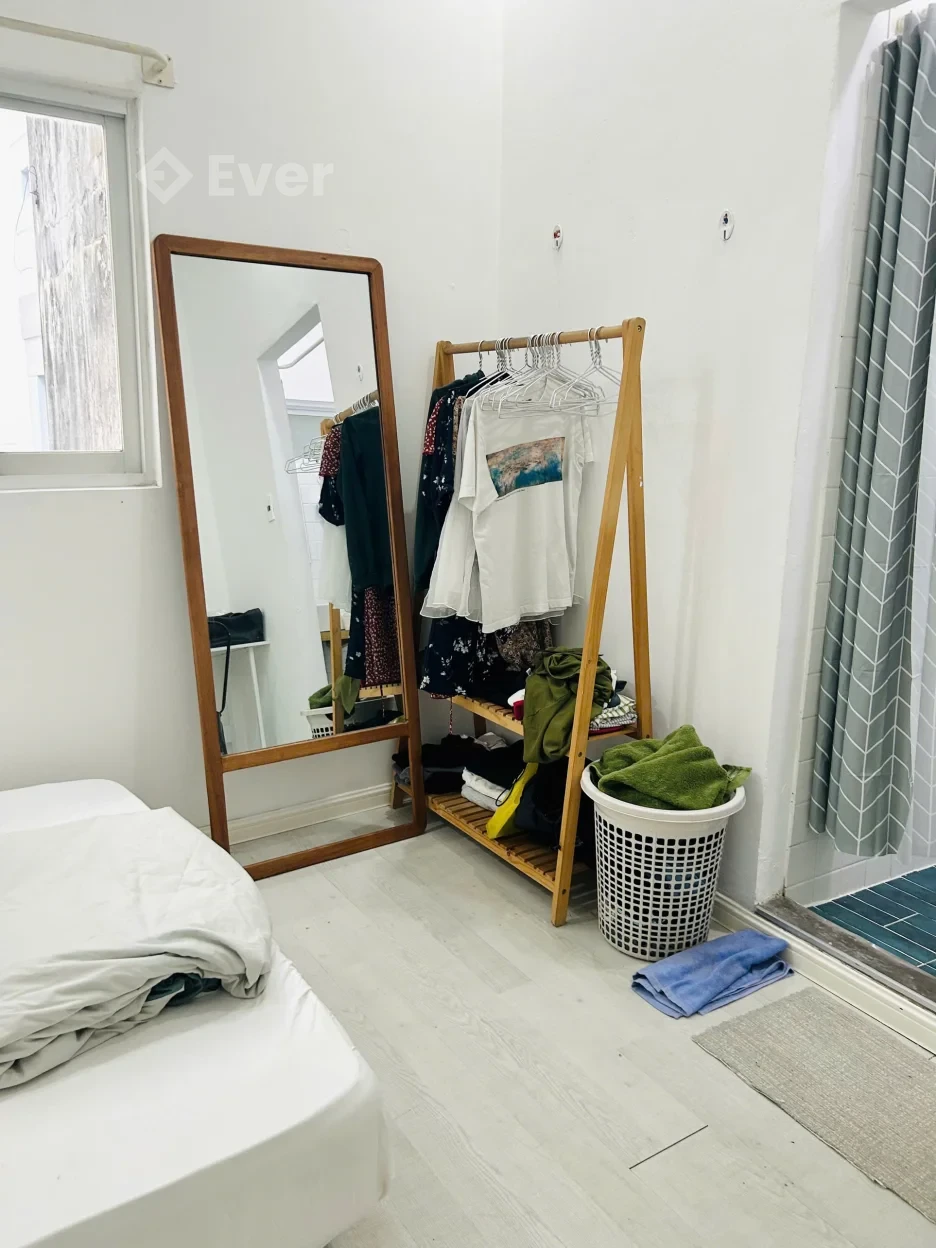 Top nhà đẹp rẻ 4 x 8m 1 trệt 2 lầu Cách Mạng Tháng Tám Quận 3 TP.HCM