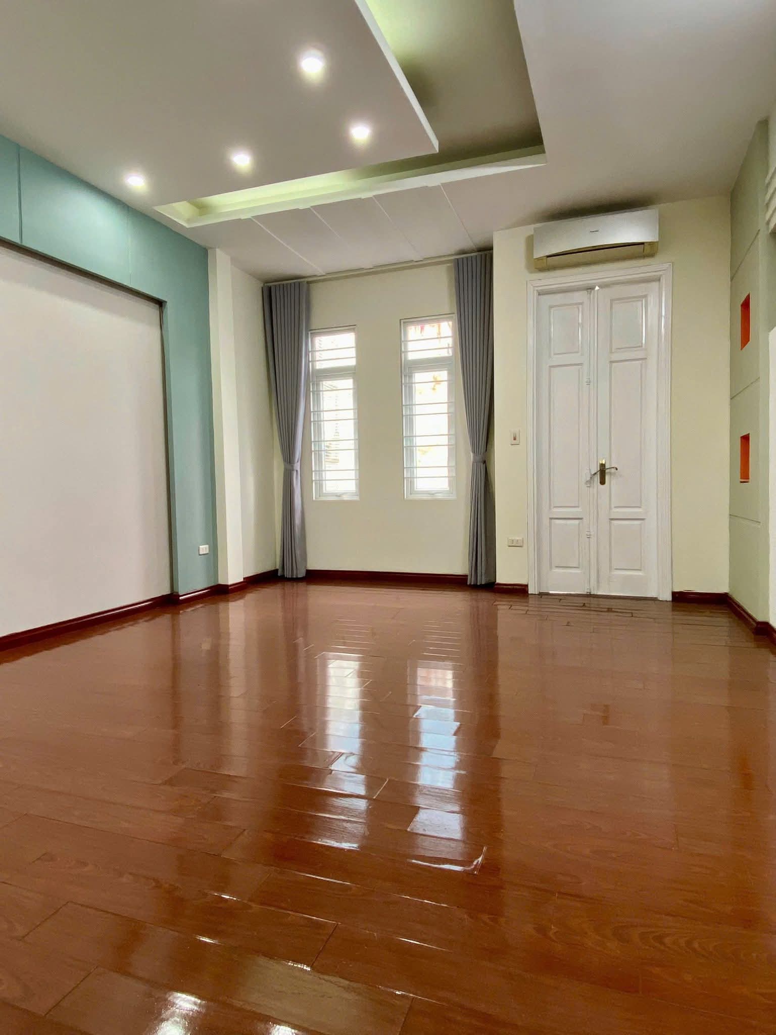 BÁN NHÀ PHÂN LÔ TRẦN DUY HƯNG – 57m² x 6T, MT 4.6m – GIÁ CHỈ 22.4 TỶ