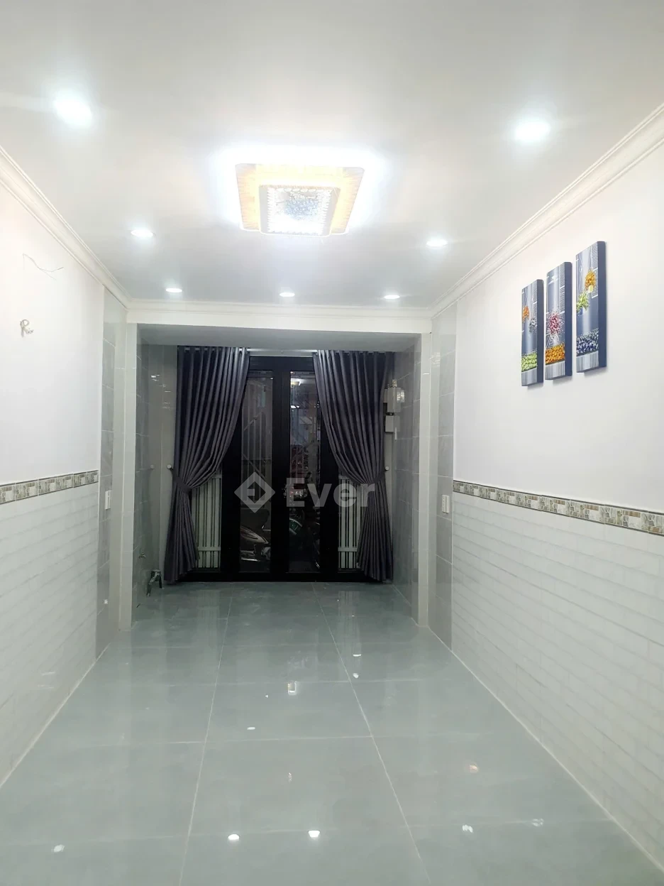 Nhà phố xinh rẻ 2.7 x 14m 1 trệt 1 lầu Âu Dương Lân Quận 8 TP.HCM