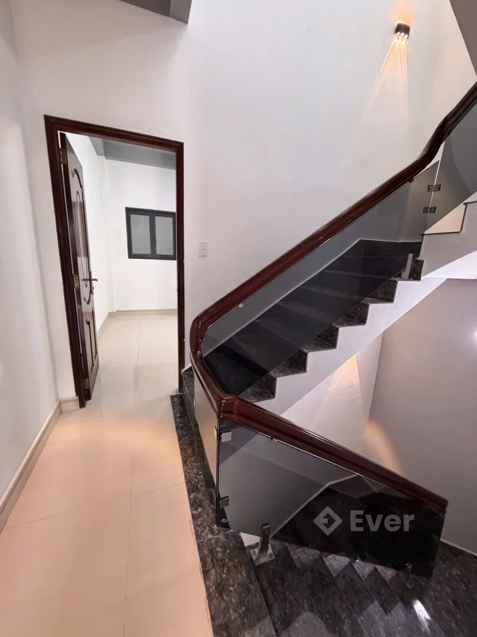 Bán & Cho Thuê Vị Trí Kinh Doanh Quận 11