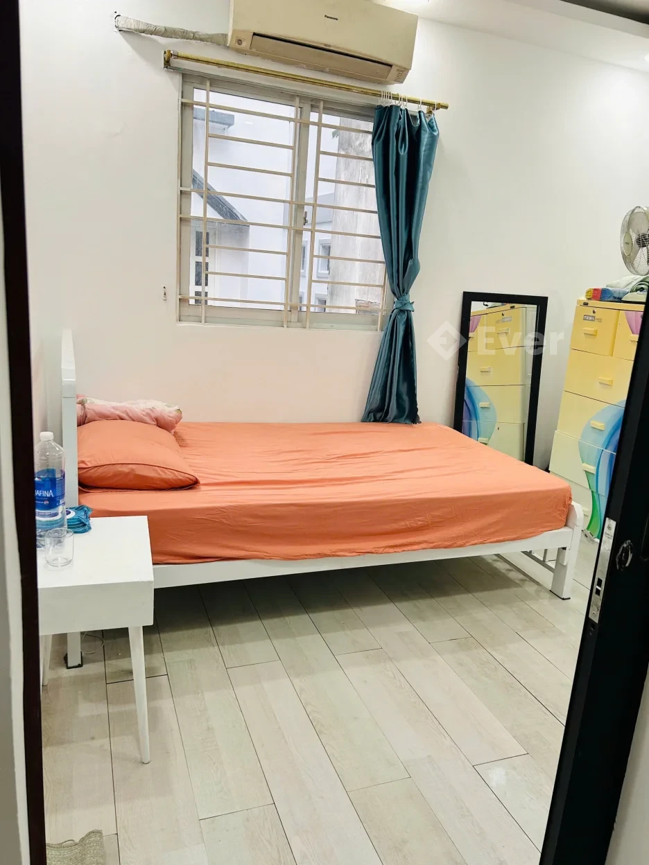 Top nhà đẹp rẻ 4 x 8m 1 trệt 2 lầu Cách Mạng Tháng Tám Quận 3 TP.HCM