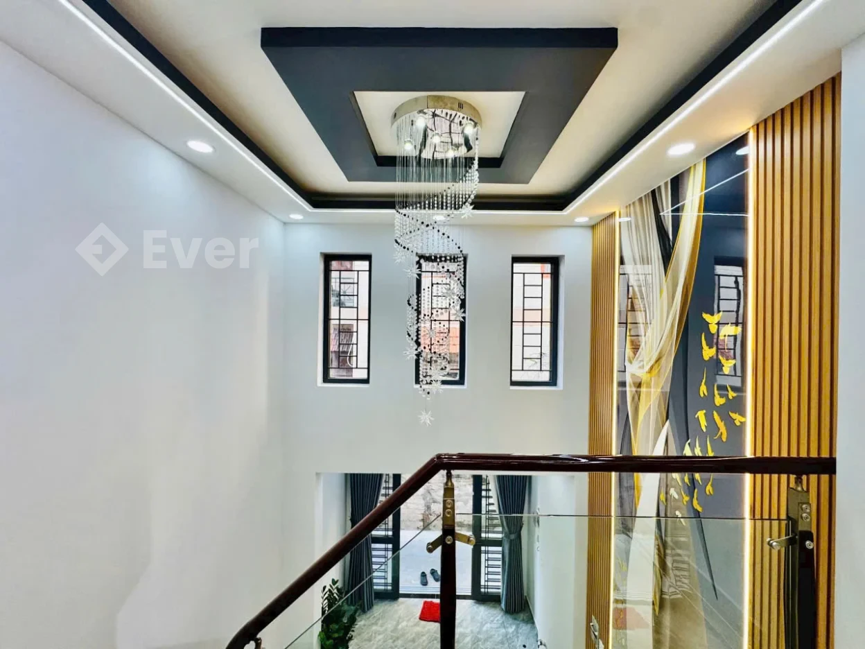 Nhà phố xinh rẻ 1 trệt 4 lầu Thích Quảng Đức Phú Nhuận TP.HCM