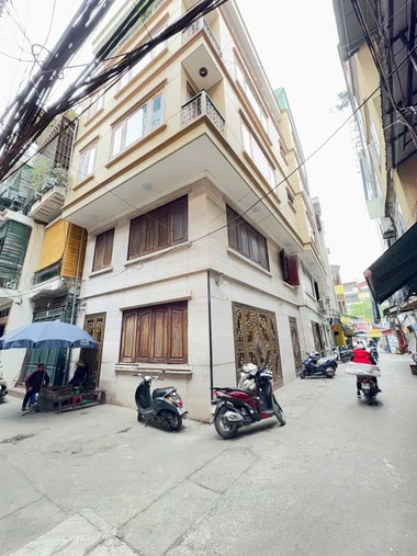 CẦN TÌM CHỦ MỚI TÂM HUYẾT CHO CĂN NHÀ SIÊU ĐẸP PHỐ ĐỘI CẤN - MẶT TIỀN SIÊU RỘNG - LÔ GÓC 2 MẶT NGÕ Ô TÔ TRÁNH, DỪNG ĐỖ NGÀY ĐÊM - GARA Ô TÔ - NỘI THẤT TIỀN TỶ.
