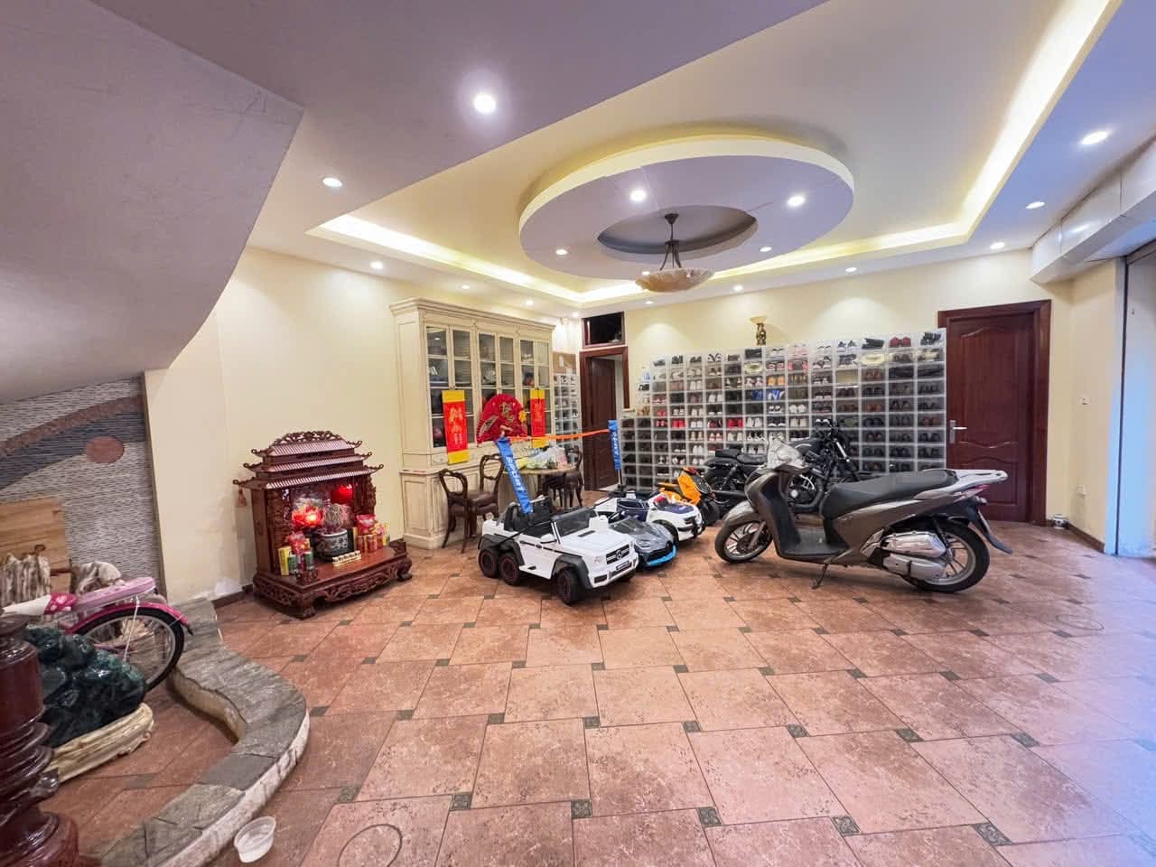 CẦN TÌM CHỦ MỚI TÂM HUYẾT CHO CĂN NHÀ SIÊU ĐẸP PHỐ ĐỘI CẤN - MẶT TIỀN SIÊU RỘNG - LÔ GÓC 2 MẶT NGÕ Ô TÔ TRÁNH, DỪNG ĐỖ NGÀY ĐÊM - GARA Ô TÔ - NỘI THẤT TIỀN TỶ.