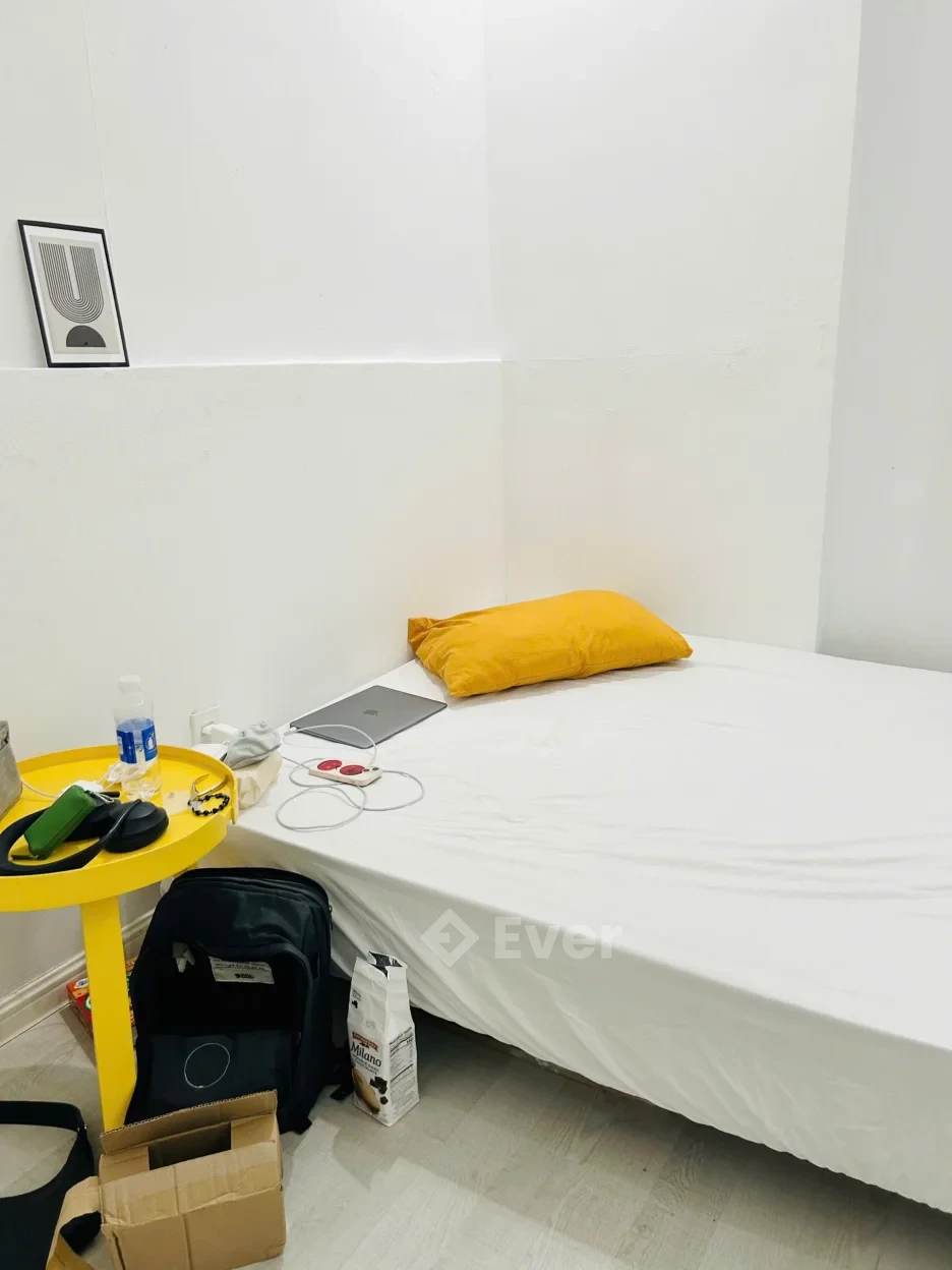 Top nhà đẹp rẻ 4 x 8m 1 trệt 2 lầu Cách Mạng Tháng Tám Quận 3 TP.HCM