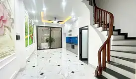 BÁN NHÀ PHÂN LÔ NGỌC HỒI – Ô TÔ NGỦ TRONG NHÀ – 60M² – THANG MÁY