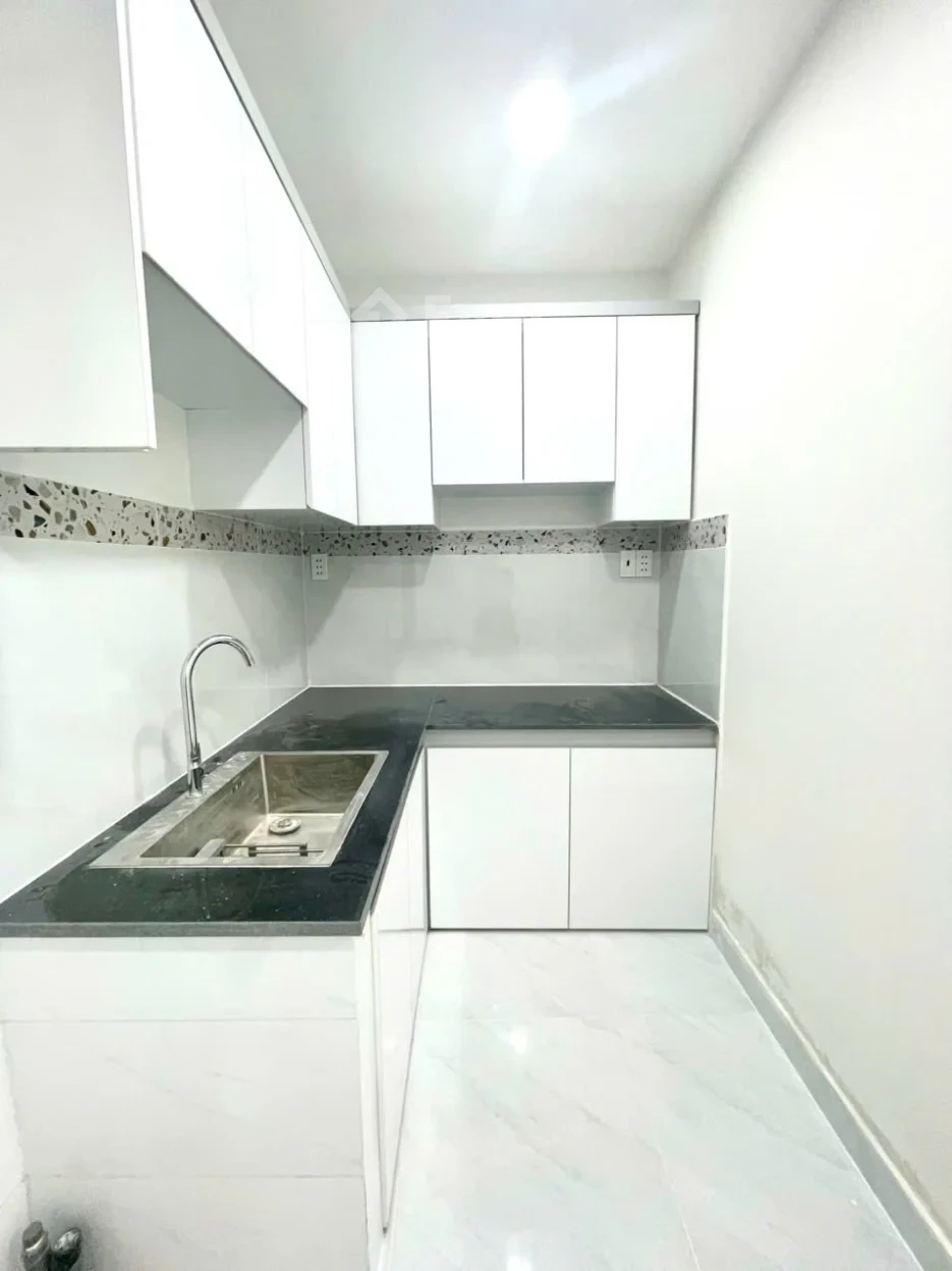 Top nhà xinh rẻ 4 x 10m 1 trệt 1 lầu Nguyễn Thị Tần Quận 8 TP.HCM