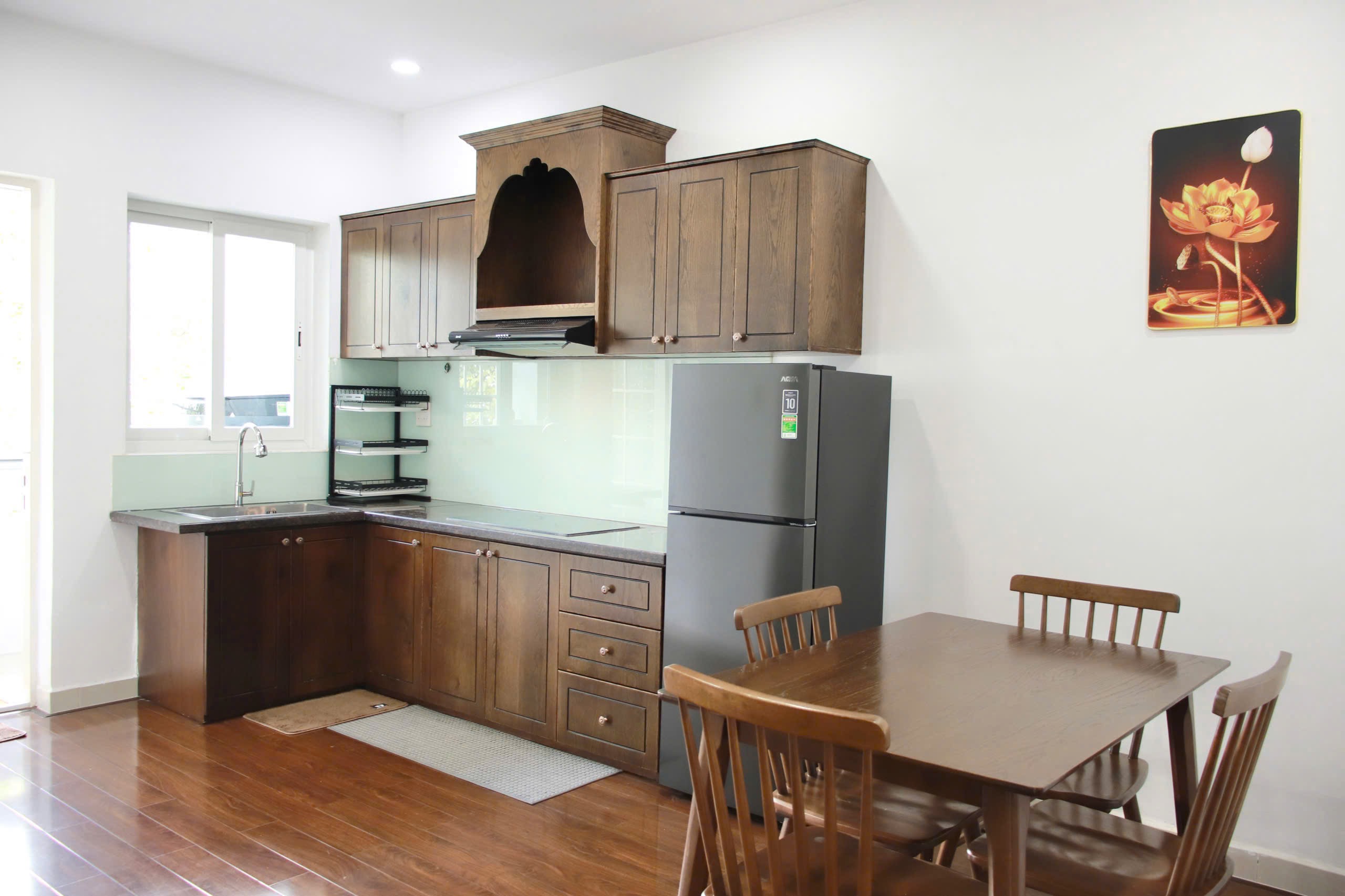 Bán căn hộ Chung cư Hưng Phú Lô A, DT 70m2, 2 phòng ngủ, full nội thất cao cấp